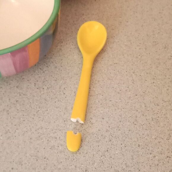 Retro Avon 3 compartment glass serving dish - Picture 4 of 4